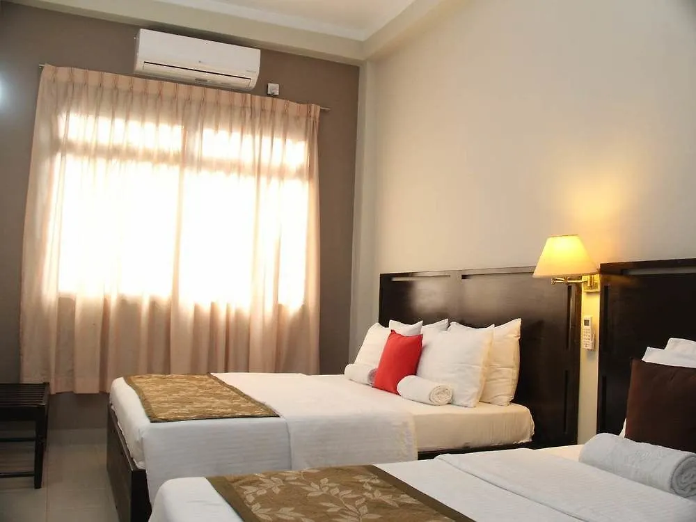 Sevana City Hotel Kandy 3*,